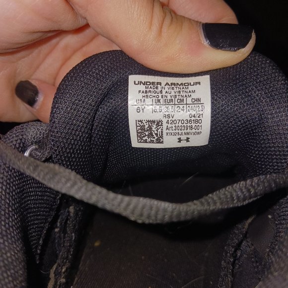 Steph curry youth size 6 - Picture 2 of 3